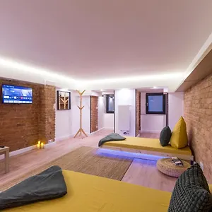 Apartment Hevals & Design