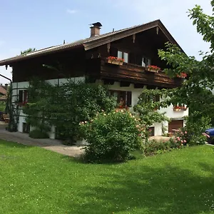 Heilingbrunner Apartment